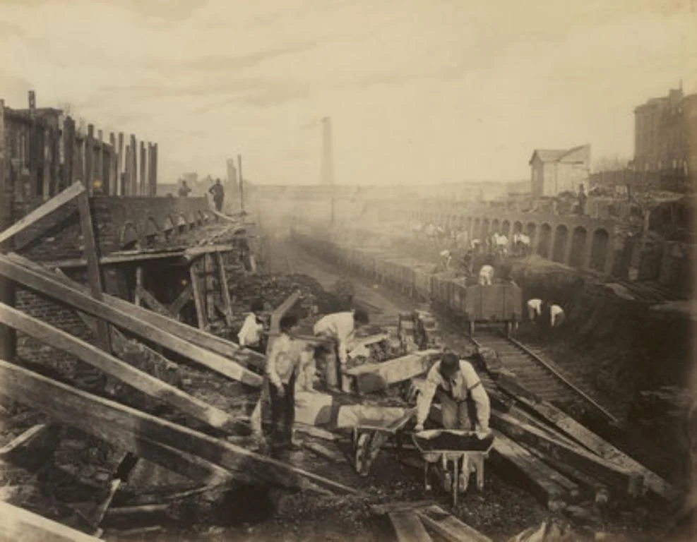 Image of the construction of the Metropolitan and District railway