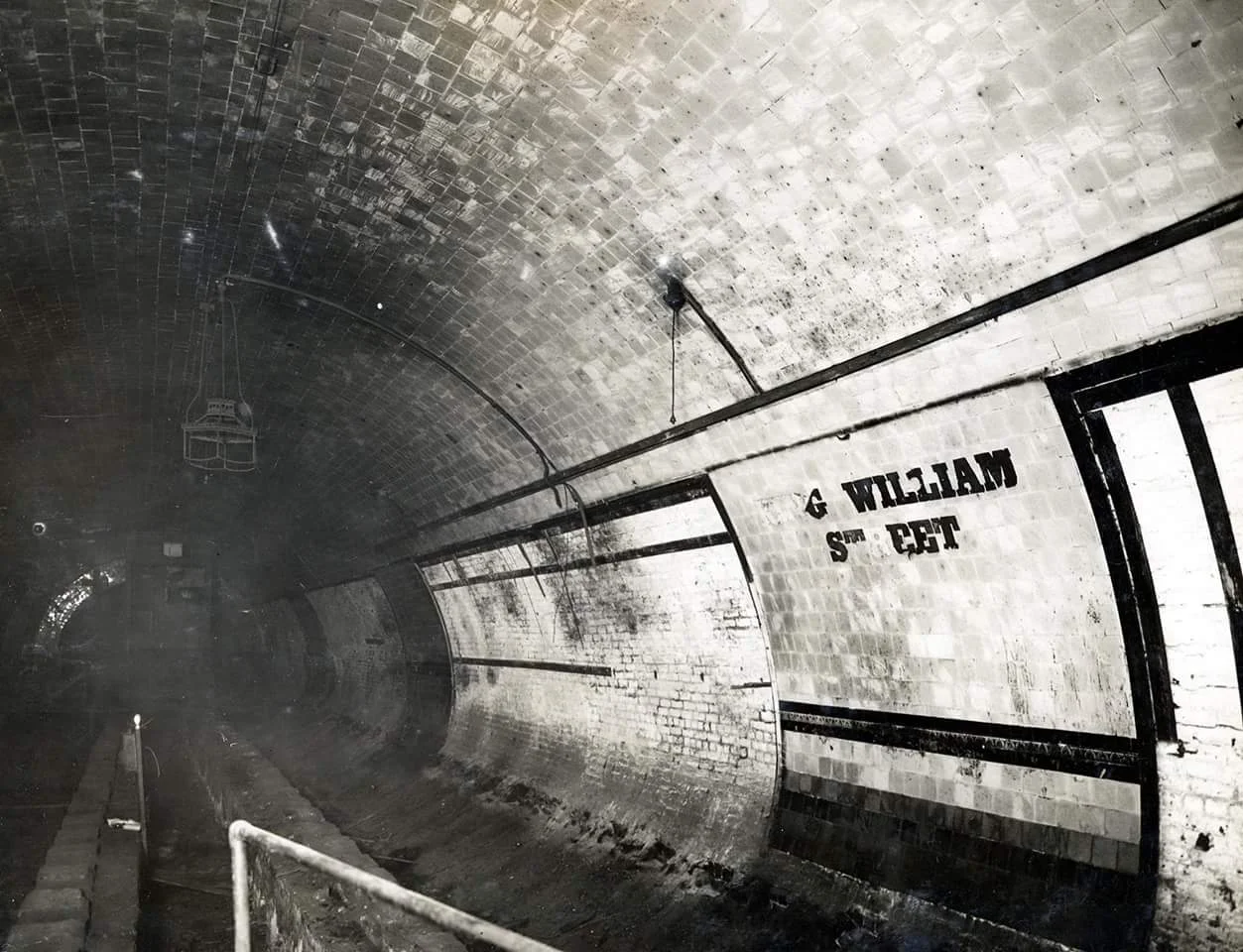 King William Street station (1890)